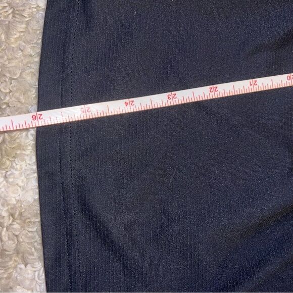 Adidas size M shirt - Picture 5 of 6